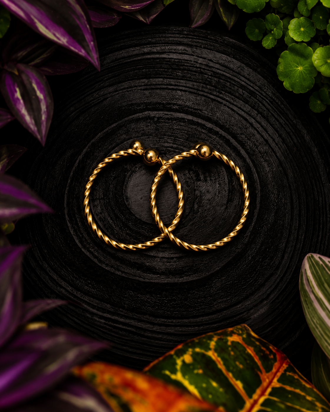 Twisted Edge Knob Bangles
